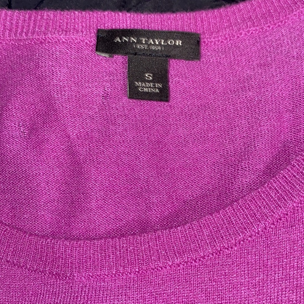Purple dress too with sheer short sleeves - Picture 4 of 6